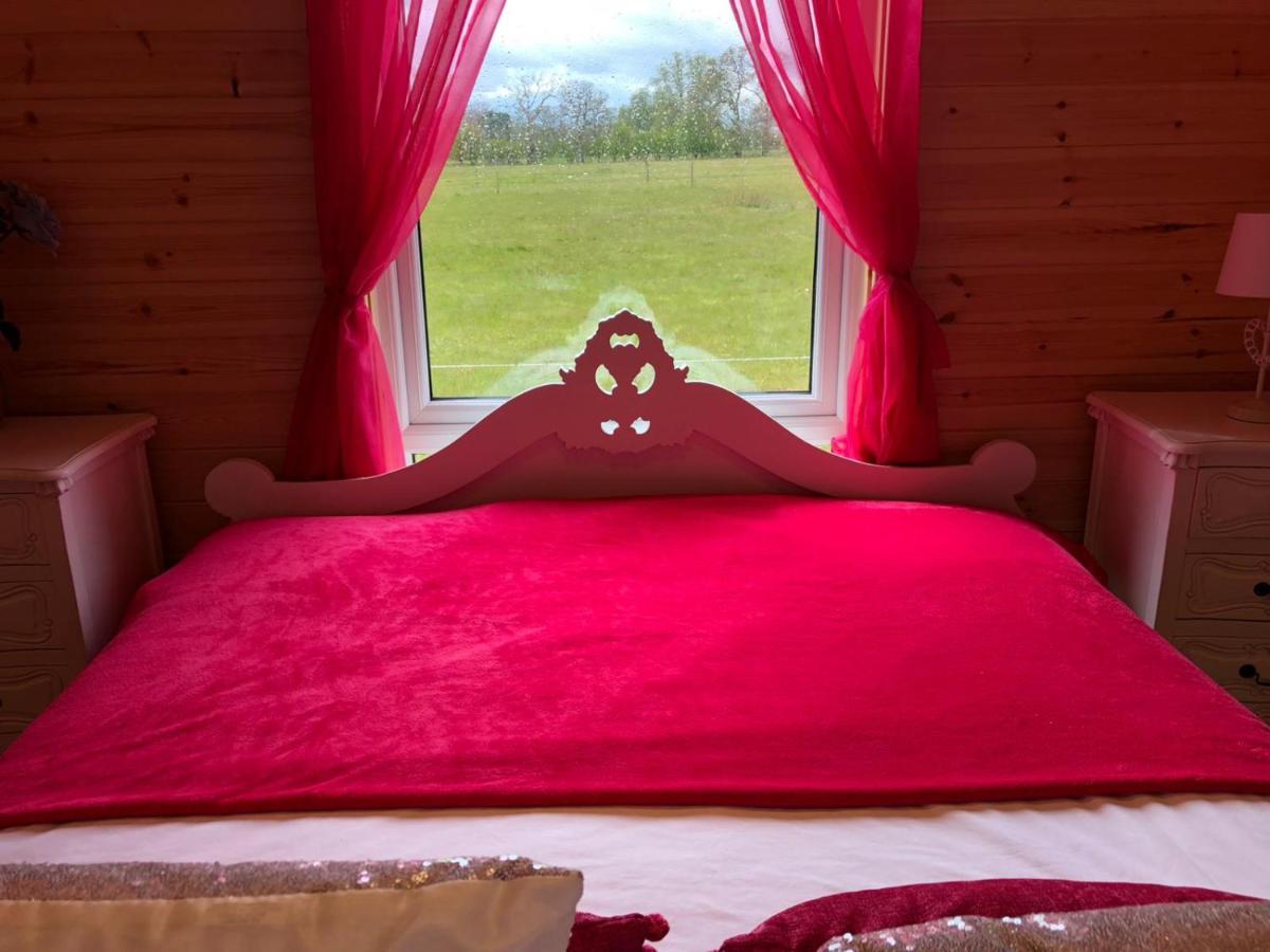 Thompson Hall Retreat Экстерьер фото